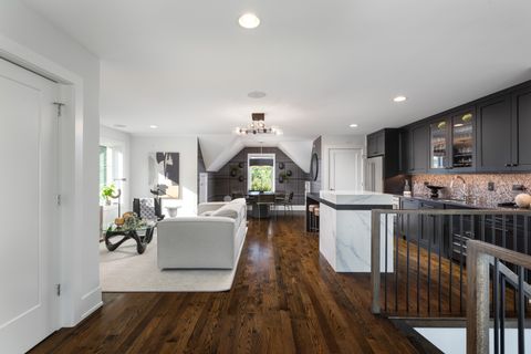 Tiny photo for 912 E Chicago Avenue, Naperville, IL 60540 (MLS # 12483190)