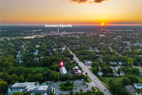 Tiny photo for 912 E Chicago Avenue, Naperville, IL 60540 (MLS # 12483190)