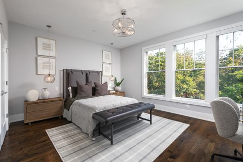 Tiny photo for 912 E Chicago Avenue, Naperville, IL 60540 (MLS # 12483190)