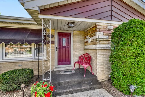 Tiny photo for 3903 153rd Street, Midlothian, IL 60445 (MLS # 12758948)
