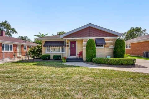 Photo of 3903 153rd Street, Midlothian, IL 60445 (MLS # 12758948)