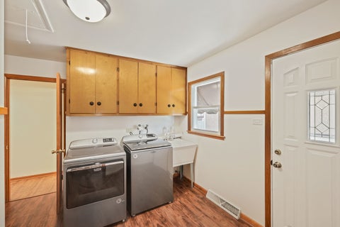 Tiny photo for 3903 153rd Street, Midlothian, IL 60445 (MLS # 12758948)