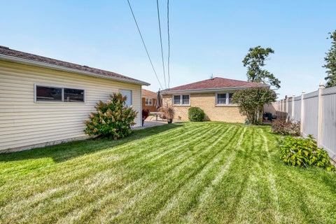 Tiny photo for 3903 153rd Street, Midlothian, IL 60445 (MLS # 12758948)