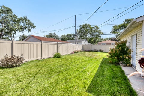 Tiny photo for 3903 153rd Street, Midlothian, IL 60445 (MLS # 12758948)