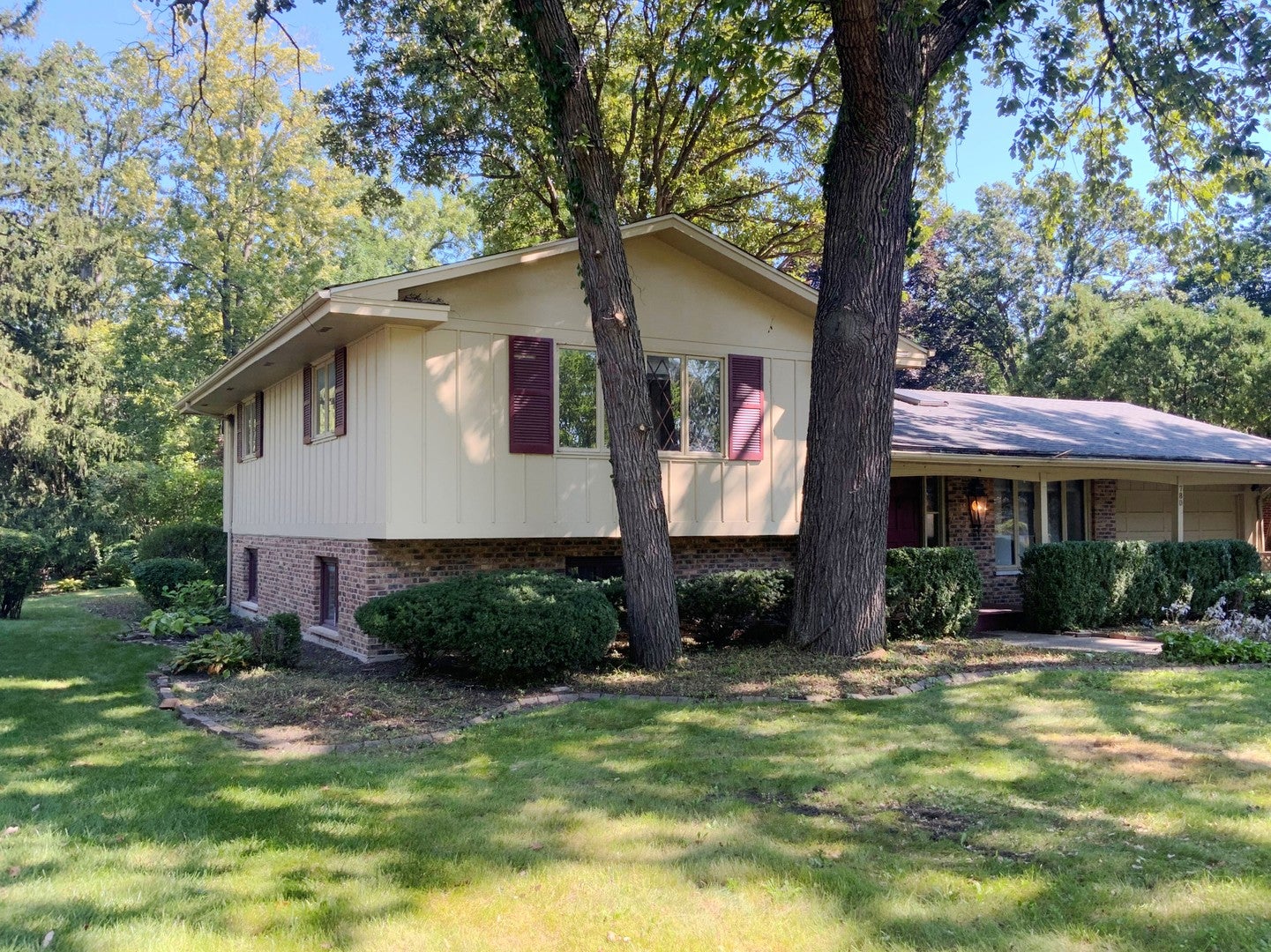 780 W Marywood Avenue