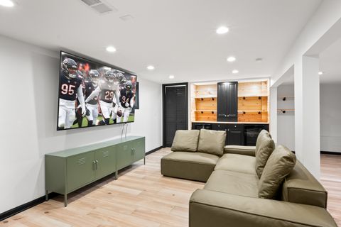 Tiny photo for 5026 S Lavergne Avenue, Chicago, IL 60638 (MLS # 12497481)