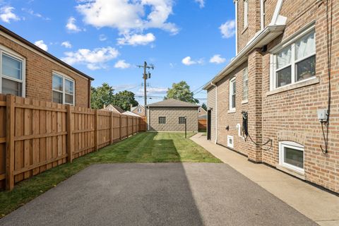 Tiny photo for 5026 S Lavergne Avenue, Chicago, IL 60638 (MLS # 12497481)