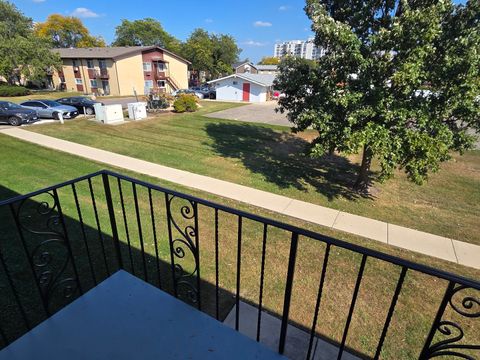 Tiny photo for 9561 Dee Road #2D, Des Plaines, IL 60016 (MLS # 12490042)