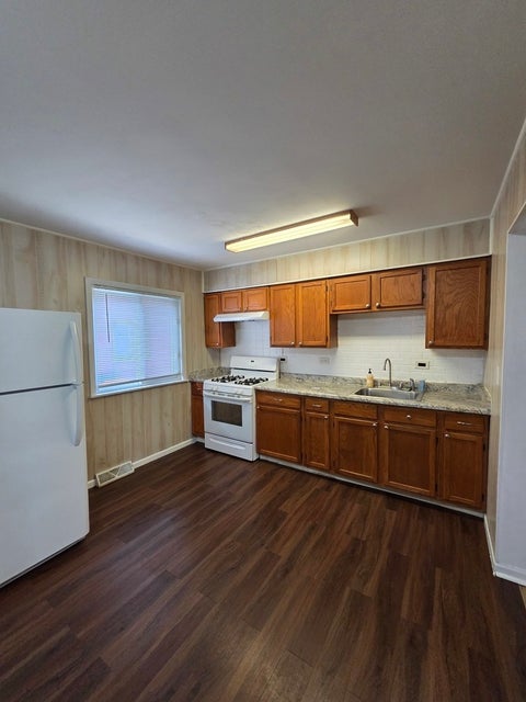 Tiny photo for 1296 Prairie Avenue #D, Glendale Heights, IL 60139 (MLS # 12793386)