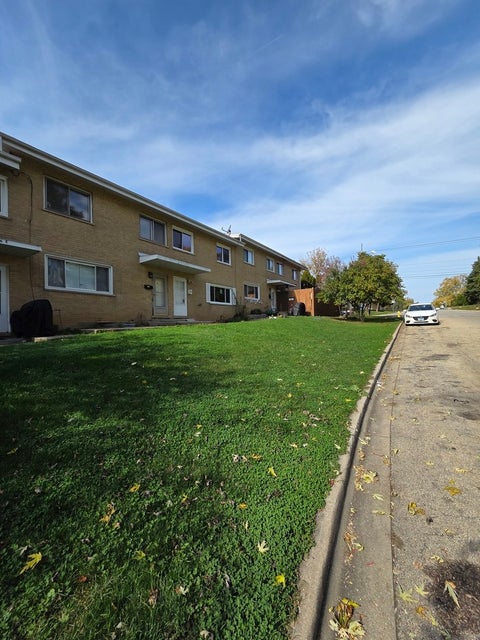 Tiny photo for 1296 Prairie Avenue #D, Glendale Heights, IL 60139 (MLS # 12793386)