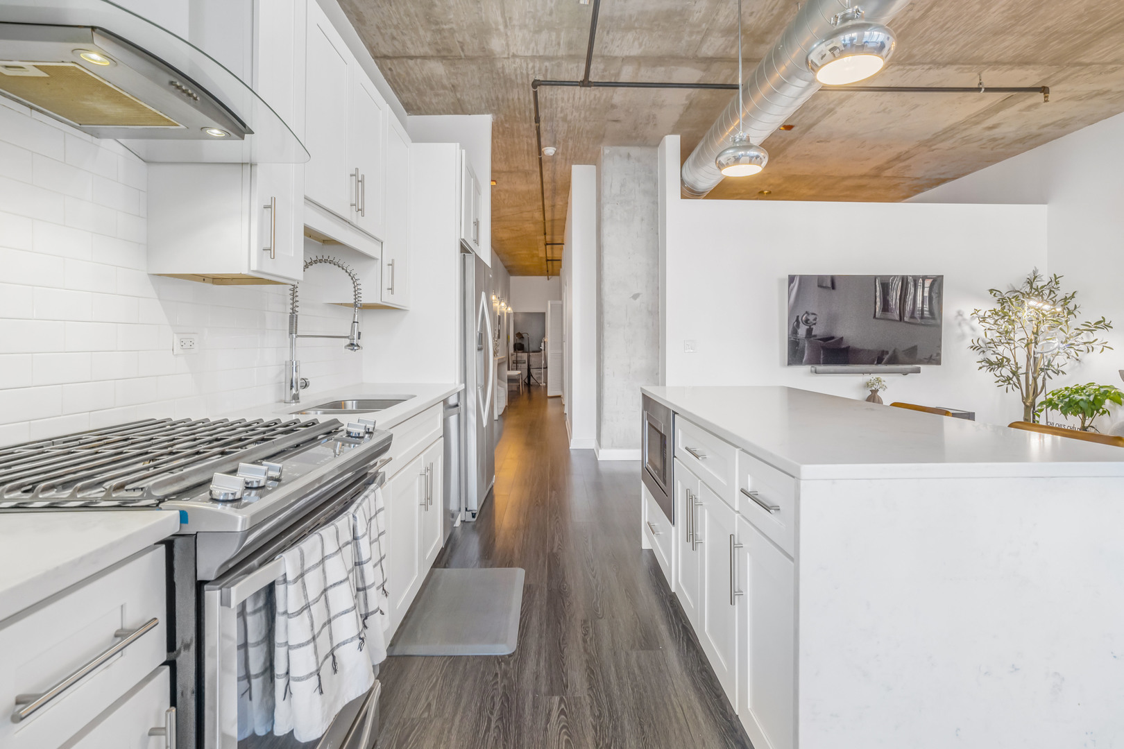 50 E 16th Street 403