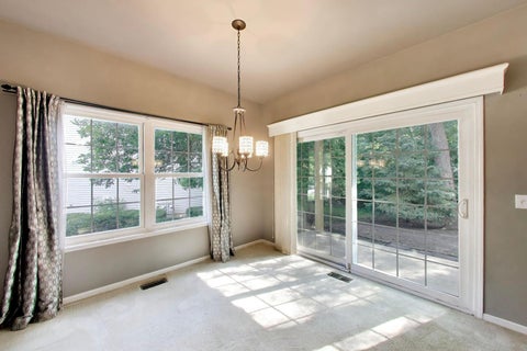Tiny photo for 2811 Granite Court #2811, Crystal Lake, IL 60012 (MLS # 12729044)