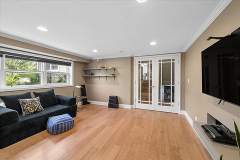 Tiny photo for 725 Buffalo Circle, Carol Stream, IL 60188 (MLS # 12714693)
