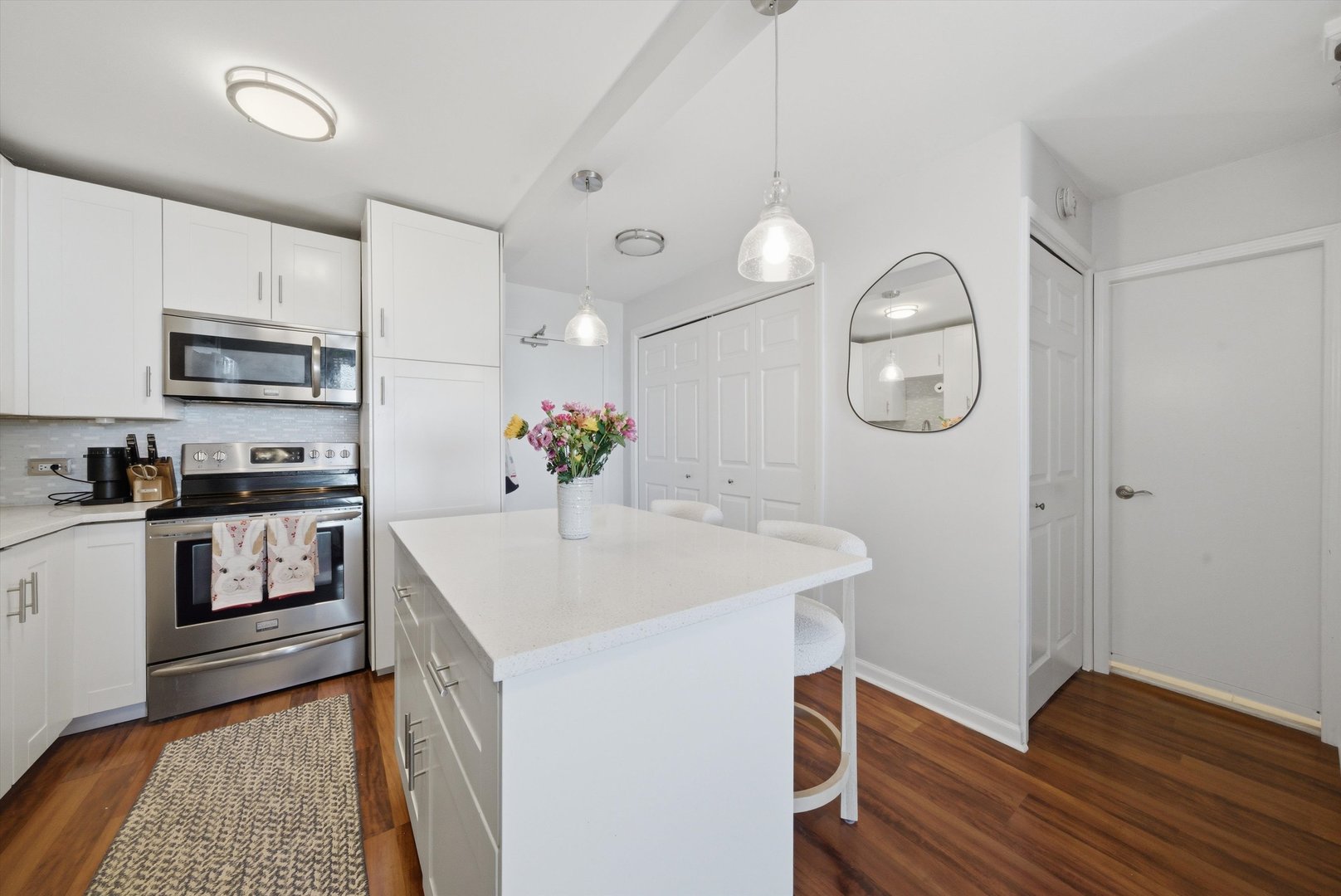 1455 N Sandburg Terrace 1107B