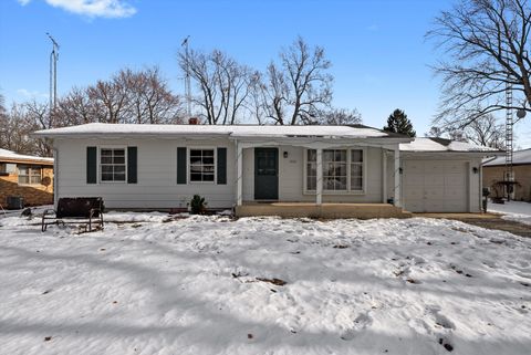 Photo of 806 Adrian Street, Yorkville, IL 60560 (MLS # 12533435)