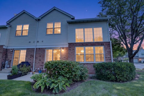 Tiny photo for 140 Bay Drive, Itasca, IL 60143 (MLS # 12798024)