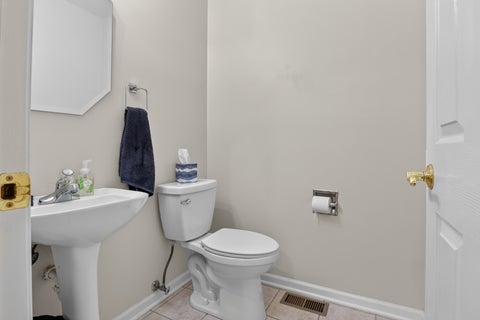 Tiny photo for 140 Bay Drive, Itasca, IL 60143 (MLS # 12798024)