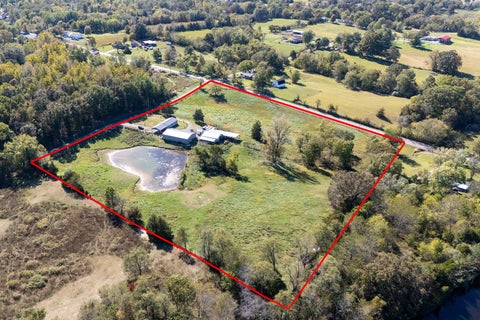 Tiny photo for 104 E Boundary Road, Creal Springs, IL 62922 (MLS # 12551441)