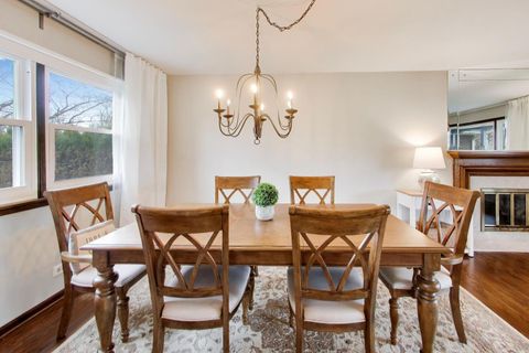 Tiny photo for 1028 S Beechwood Drive, Mount Prospect, IL 60056 (MLS # 12607579)