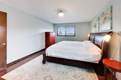 Tiny photo for 1028 S Beechwood Drive, Mount Prospect, IL 60056 (MLS # 12607579)