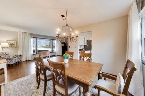 Tiny photo for 1028 S Beechwood Drive, Mount Prospect, IL 60056 (MLS # 12607579)