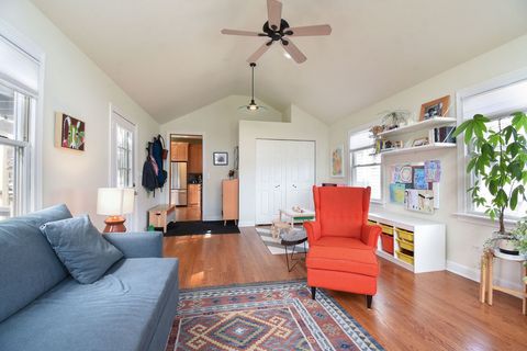 Tiny photo for 4157 Raymond Avenue, Brookfield, IL 60513 (MLS # 12615537)