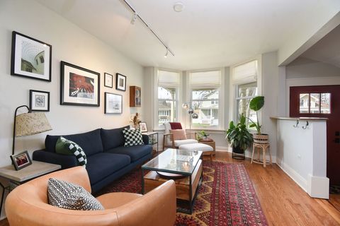 Tiny photo for 4157 Raymond Avenue, Brookfield, IL 60513 (MLS # 12615537)