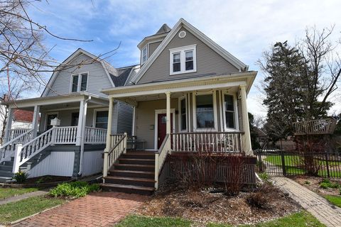 Photo of 4157 Raymond Avenue, Brookfield, IL 60513 (MLS # 12615537)