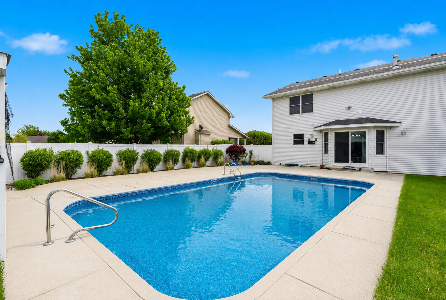 855 Magnolia Drive