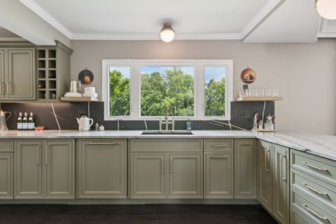 Tiny photo for 60 Ridge Road, Barrington Hills, IL 60010 (MLS # 12619453)