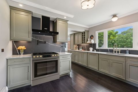 Tiny photo for 60 Ridge Road, Barrington Hills, IL 60010 (MLS # 12619453)