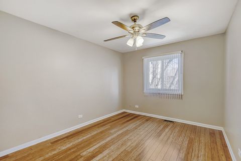 Tiny photo for 2058 Leeward Lane, Hanover Park, IL 60133 (MLS # 12614343)