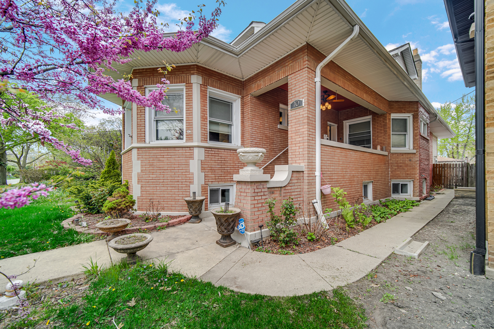 10 Le Moyne Parkway