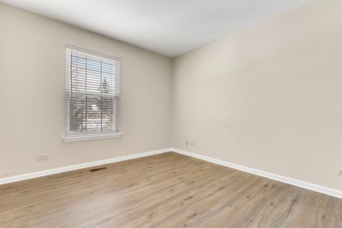 Tiny photo for 741 Old Creek Court, Elk Grove Village, IL 60007 (MLS # 12585230)