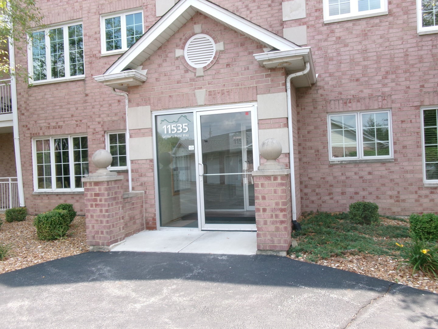 11535 Settlers Pond Way 3B