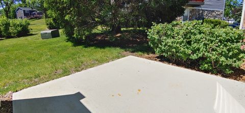 Tiny photo for 1070 Glouchester Harbor #1070, Schaumburg, IL 60193 (MLS # 12665082)
