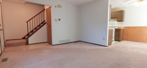 Tiny photo for 1070 Glouchester Harbor #1070, Schaumburg, IL 60193 (MLS # 12665082)
