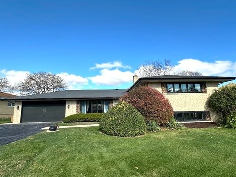 A home in Hickory Hills