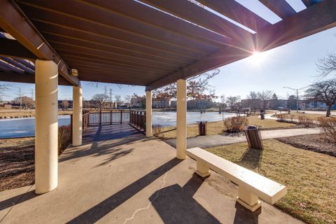 Tiny photo for 1103 S Hunt Club Drive #223, Mount Prospect, IL 60056 (MLS # 12543348)