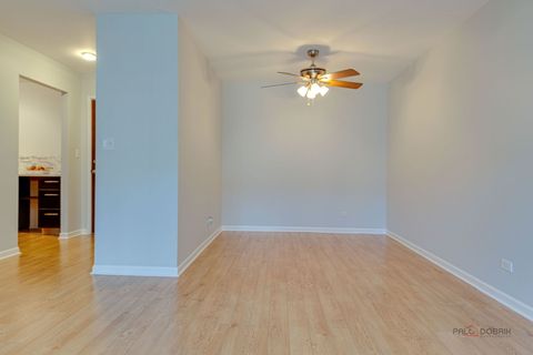 Tiny photo for 1103 S Hunt Club Drive #223, Mount Prospect, IL 60056 (MLS # 12543348)