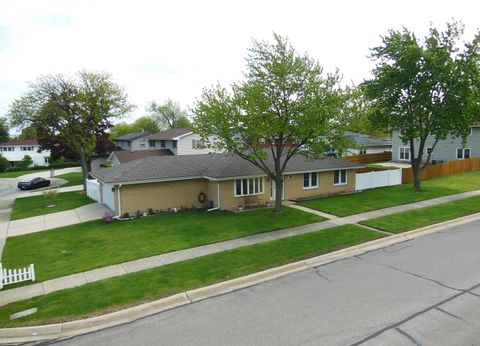 Photo of 985 Idaho Street, Carol Stream, IL 60188 (MLS # 12642594)