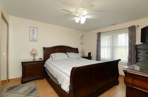 Tiny photo for 985 Idaho Street, Carol Stream, IL 60188 (MLS # 12642594)