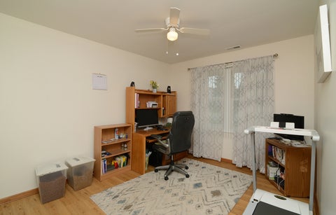 Tiny photo for 985 Idaho Street, Carol Stream, IL 60188 (MLS # 12642594)