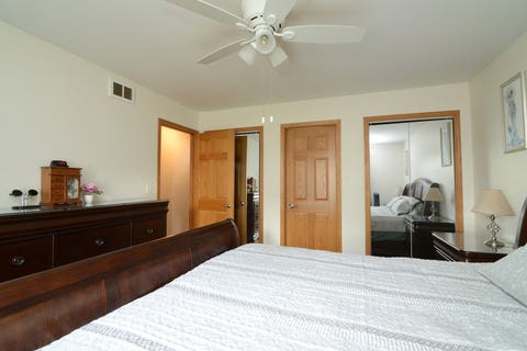 Tiny photo for 985 Idaho Street, Carol Stream, IL 60188 (MLS # 12642594)