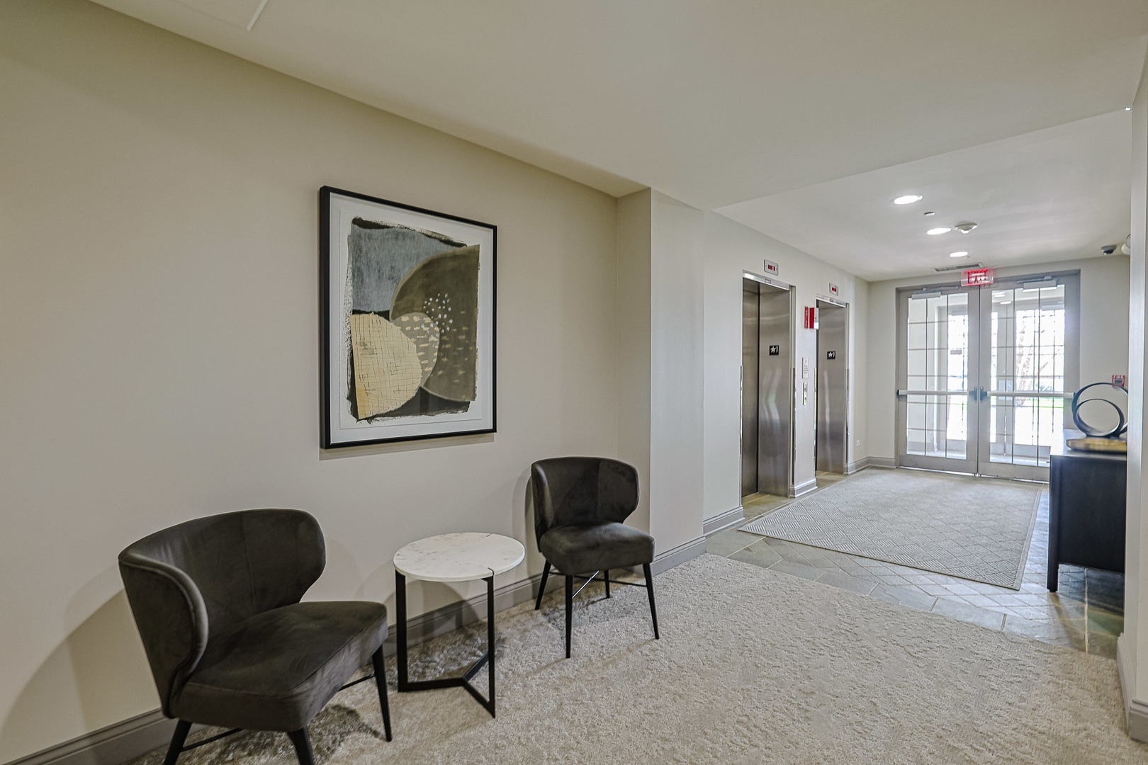 2700 SUMMIT Drive 401