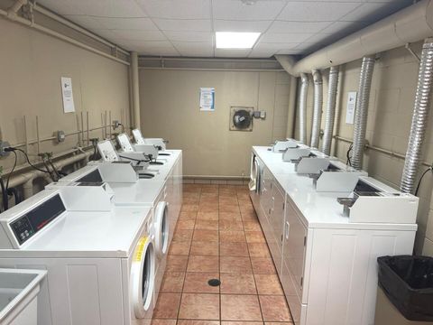 Tiny photo for 1043 S YORK Road #411, Bensenville, IL 60106 (MLS # 12492033)