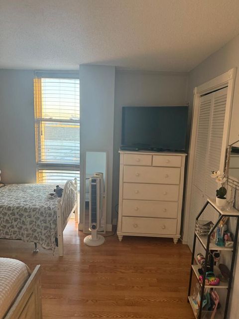 Tiny photo for 1043 S YORK Road #411, Bensenville, IL 60106 (MLS # 12492033)