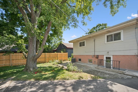 Tiny photo for 516 Hermitage Drive, Deerfield, IL 60015 (MLS # 12735436)