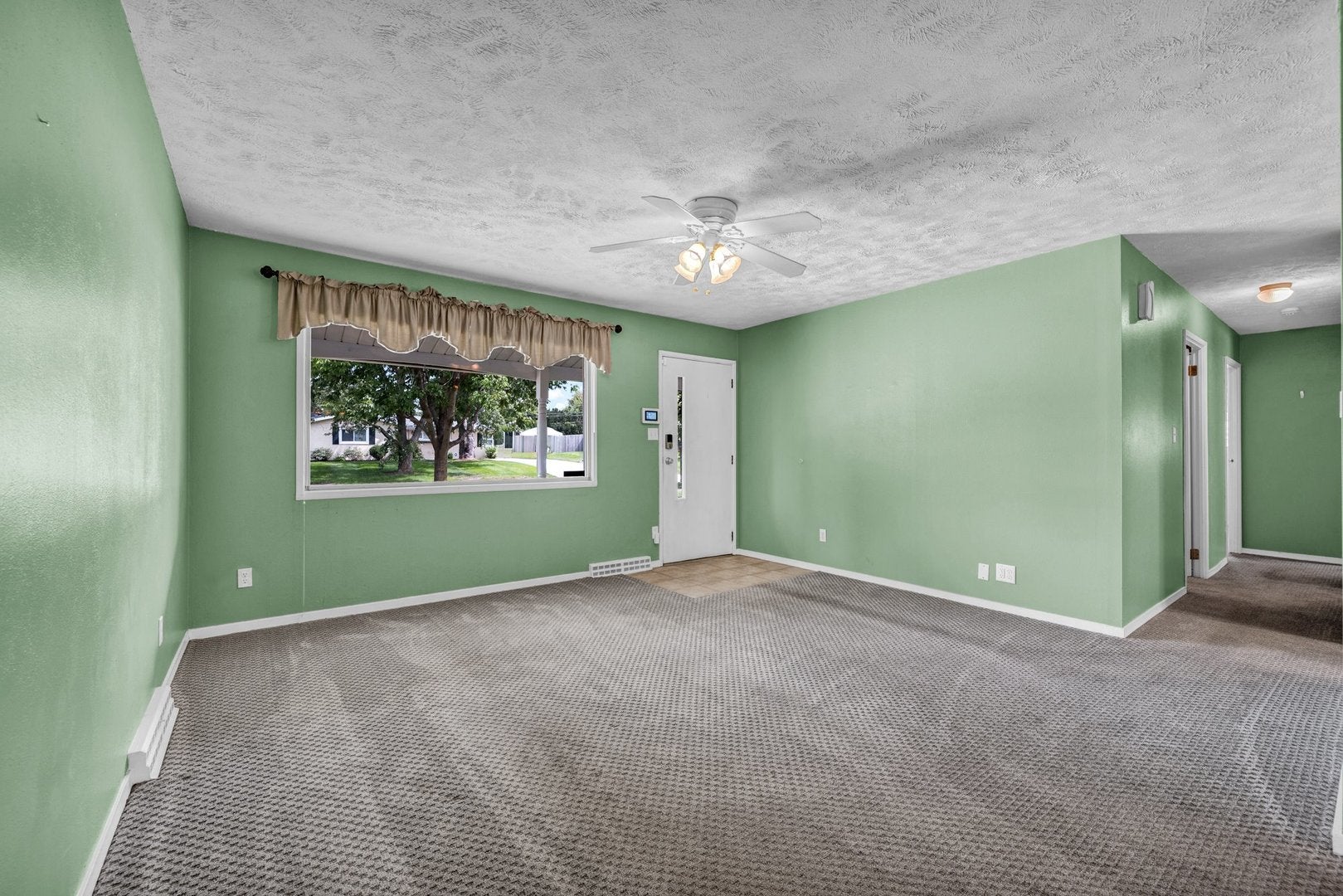 221 Ivanhoe Way