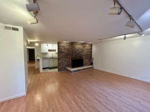 Tiny photo for 2910 N Halsted Street #G, Chicago, IL 60657 (MLS # 12587389)